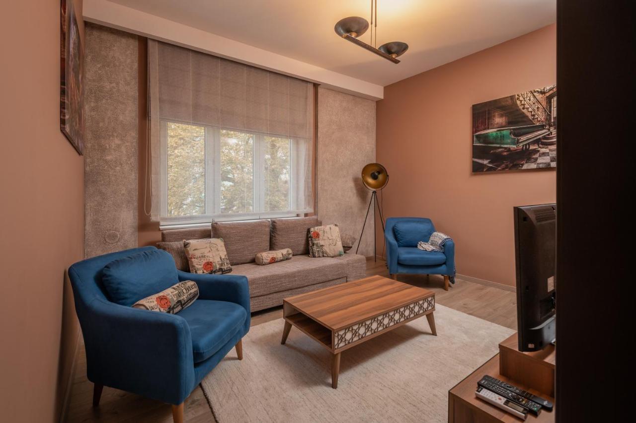 ~Angels ~ Two-Bedroom Deluxe Flat in City Centre Sofia Buitenkant foto