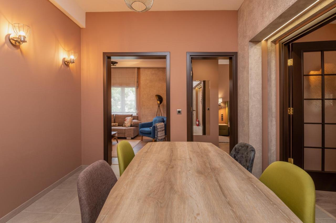 ~Angels ~ Two-Bedroom Deluxe Flat in City Centre Sofia Buitenkant foto