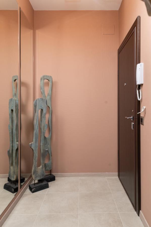 ~Angels ~ Two-Bedroom Deluxe Flat in City Centre Sofia Buitenkant foto