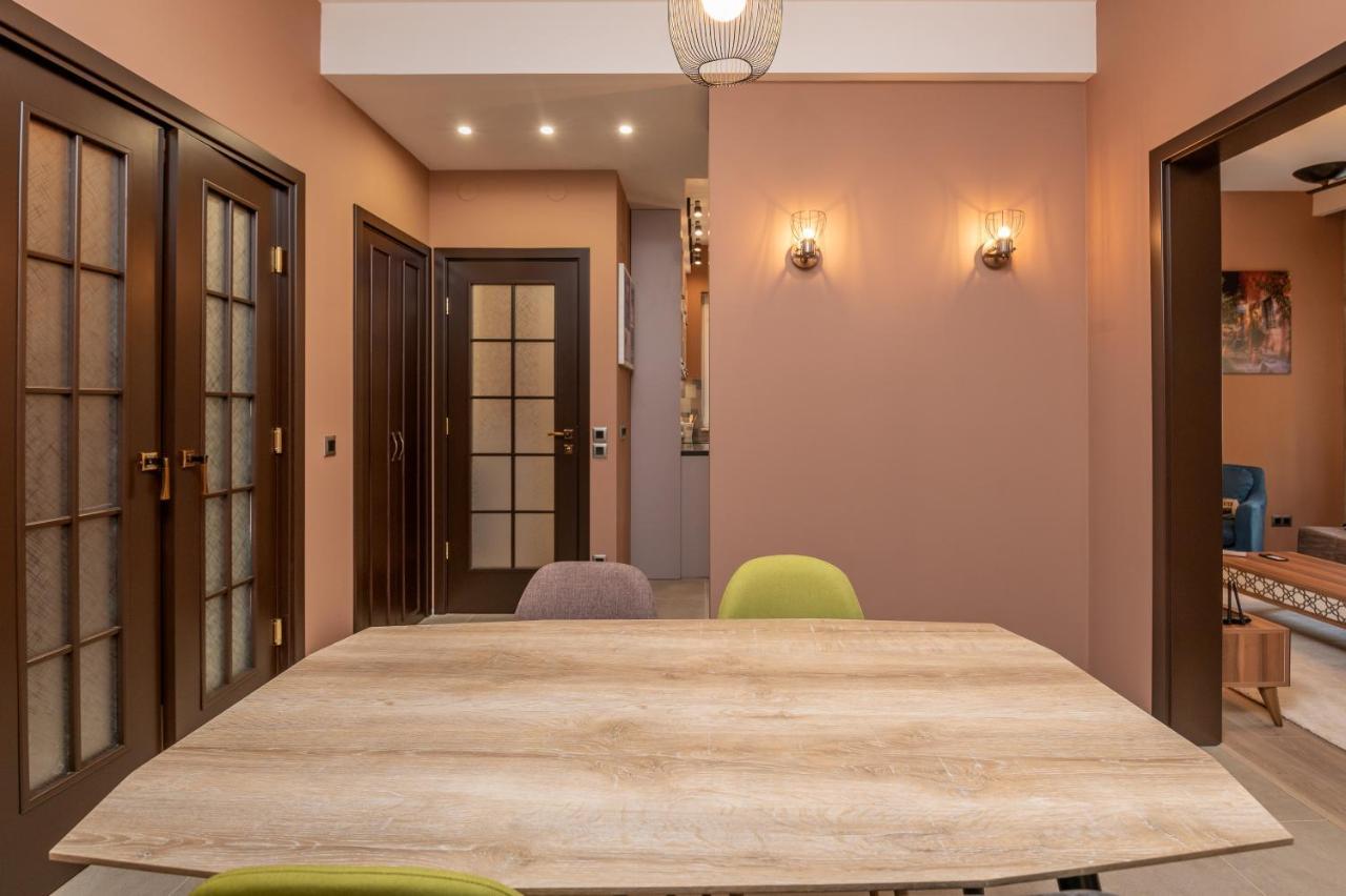 ~Angels ~ Two-Bedroom Deluxe Flat in City Centre Sofia Buitenkant foto